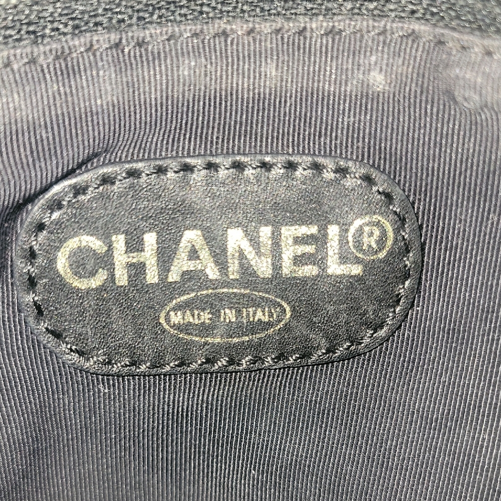 OFFERS EXCEPTED...CHANEL VINTAGE LARGE LAMBSKIN LEATHER TOTE !AUTHENTIC - Picture 9 of 11
